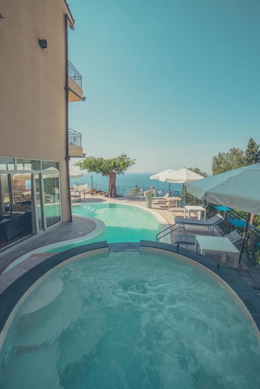 Meridiana Hotel Taormina Exterior foto